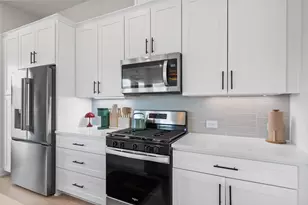 2720 Bristol Dr, Austin, TX 78723 - Photo 8