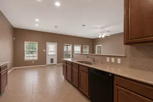 354 Camelia Pkwy, Kyle, TX 78640 - Photo 10