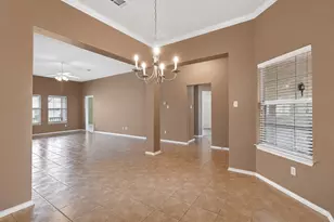 354 Camelia Pkwy, Kyle, TX 78640 - Photo 2