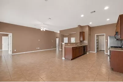 354 Camelia Parkway, Kyle, TX 78640 - Photo 4