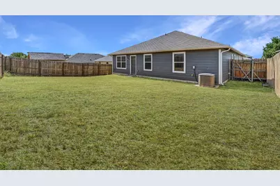 132 Denton Drive, Hutto, TX 78634 - Photo 32