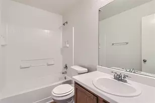 18408 Cloudmore Ln, Elgin, TX 78621 - Photo 6