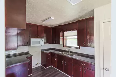 601 Martin Luther King Boulevard, Cameron, TX 76520 - Photo 6