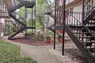 2216 San Gabriel St, Austin, TX 78705 - Photo 2
