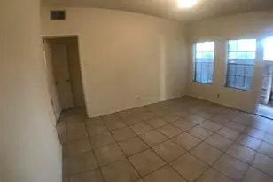 2216 San Gabriel St, Austin, TX 78705 - Photo 4