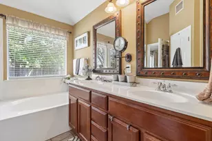 302 Lone Star Blvd, Hutto, TX 78634 - Photo 8