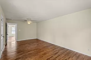 415 Tahitian Dr, Bastrop, TX 78602 - Photo 32