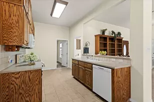 415 Tahitian Dr, Bastrop, TX 78602 - Photo 22