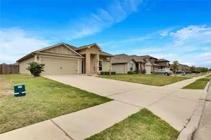 208 Garcitas Creek Ln, Hutto, TX 78634 - Photo 2