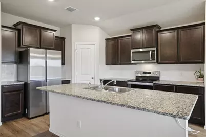 117 Break Avenue, Taylor, TX 76574 - Photo 12