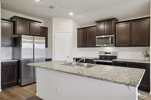 117 Break Ave, Taylor, TX 76574 - Photo 12