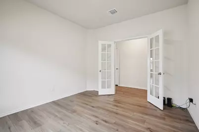 117 Break Avenue, Taylor, TX 76574 - Photo 30