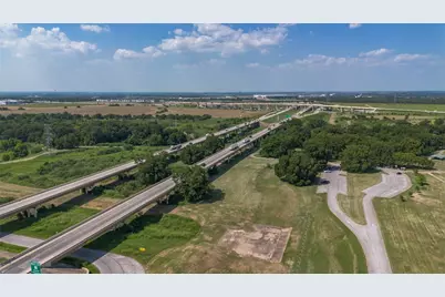 5029 Hazelnut Lane, Del Valle, TX 78617 - Photo 8