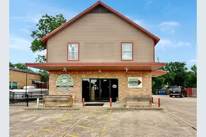 303 S Commerce Street, Granger, TX 76530 - Photo 1