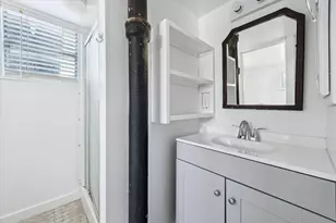 806 W 32nd St, Austin, TX 78705 - Photo 6