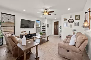 351 New Bridge Dr, Kyle, TX 78640 - Photo 8