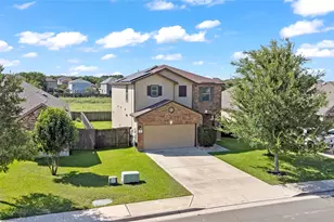351 New Bridge Dr, Kyle, TX 78640 - Photo 4