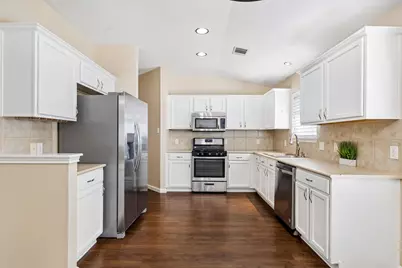 1911 Ralph C Craig Lane, Austin, TX 78748 - Photo 6