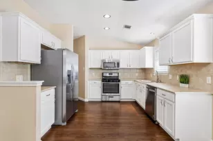 1911 Ralph C Craig Ln, Austin, TX 78748 - Photo 6