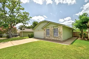 5901 Kevin Kelly Pl, Austin, TX 78727 - Photo 2