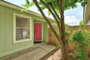 5901 Kevin Kelly Pl, Austin, TX 78727 - Photo 4