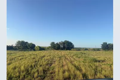 437 Cr 423, Taylor, TX 76574 - Photo 2