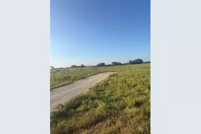 437 Cr 423, Taylor, TX 76574 - Photo 4