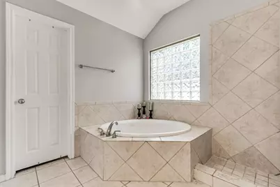 208 Cailin Court, Burnet, TX 78611 - Photo 8