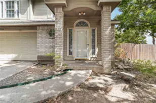 210 Briarstone Dr, Buda, TX 78610 - Photo 4