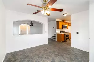 210 Briarstone Dr, Buda, TX 78610 - Photo 10