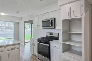 12010 Ladrido Ln, Austin, TX 78727 - Photo 14