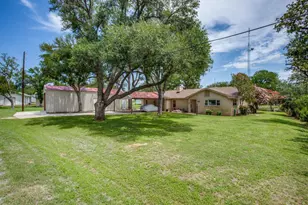 518 Elm Cir, Buchanan Dam, TX 78609 - Photo 2