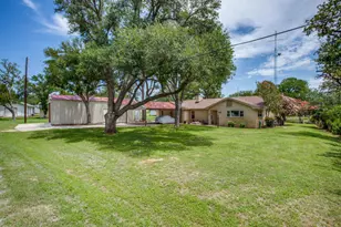 518 Elm Cir, Buchanan Dam, TX 78609 - Photo 2
