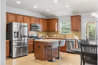 17711 Linkhill Drive, Dripping Springs, TX 78620 - Photo 8