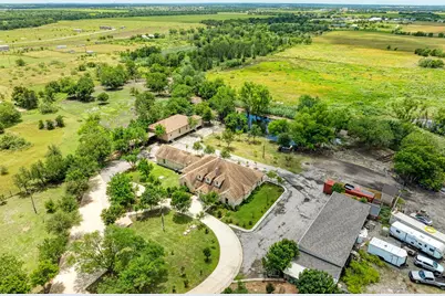 15611 Giese Lane, Manor, TX 78653 - Photo 4