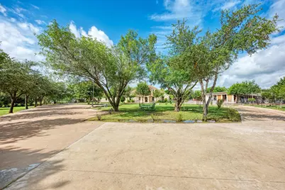 15611 Giese Lane, Manor, TX 78653 - Photo 6
