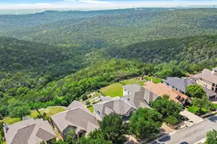 5724 Brittlyns Ct, Austin, TX 78730 - Photo 2