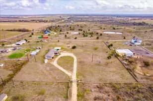 114 Gran Cielo, Elgin, TX 78621 - Photo 2