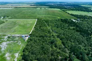 17509 Albert Voelker Rd, Elgin, TX 78621 - Photo 10