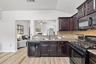 102 Esparza Ct, Hutto, TX 78634 - Photo 12