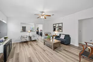 102 Esparza Ct, Hutto, TX 78634 - Photo 6