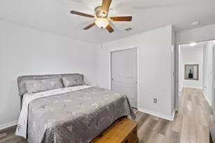 102 Esparza Ct, Hutto, TX 78634 - Photo 20