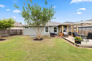 102 Esparza Ct, Hutto, TX 78634 - Photo 24