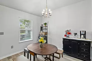102 Esparza Ct, Hutto, TX 78634 - Photo 10