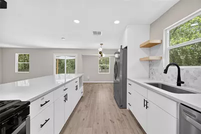 6222 Wagon Bend, Austin, TX 78744 - Photo 10