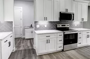 207 Waipahoehoe Dr, Bastrop, TX 78602 - Photo 20