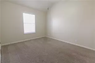 20201 Mustang Island Cir, Pflugerville, TX 78660 - Photo 14