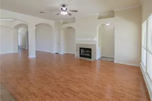 20201 Mustang Island Cir, Pflugerville, TX 78660 - Photo 4