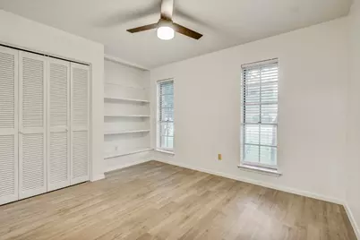 9913 Oak Hollow Drive, Austin, TX 78758 - Photo 24