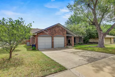 9913 Oak Hollow Drive, Austin, TX 78758 - Photo 2